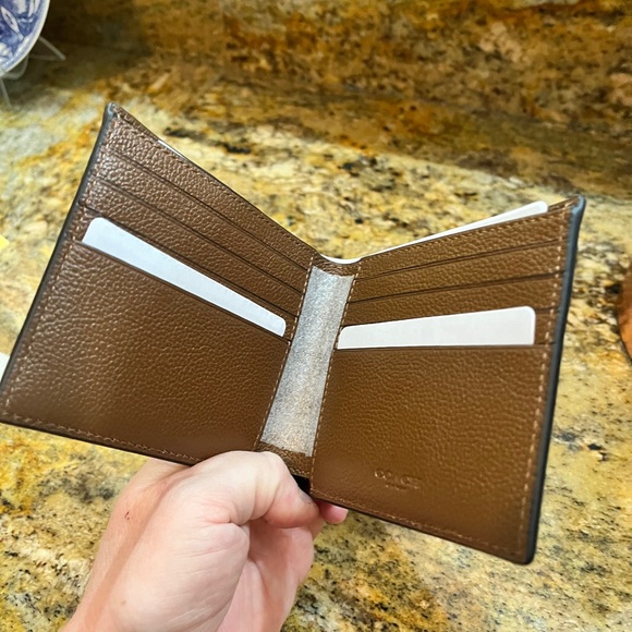 Coach mens wallet NwT - Picture 2 of 3